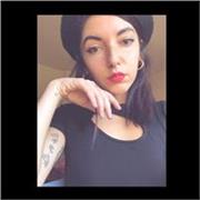 Cerco di essere sempre empatica e attenta alla persona che ho di fronte a me per aiutarla verso l'apprendimento.