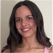 Estudio Psicología online, por lo que tengo buena disponibilidad horaria. Doy apoyo escolar en inglés, lengua y matemáticas para primaria y ESO. Clases online o presenciales