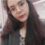 Abogada imparte clases de derecho administrativo y de derechos humanos