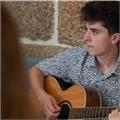 Estudiante de grado superior de guitarra apasionado por dar clase a cualquier edad de cualquier aspecto de la música y/o guitarra