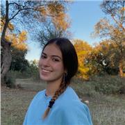 Profesora para apoyo a nivel ESO ( de ciencias sociales). Contactar para mayor información sobre las asignaturas impartidas. Actualmente cursando segundo de carrera de ADE y relaciones internacionales. Poseo un B2 de inglés (Cambridge) y un B1 de francés