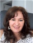 English teacher with a master'degree in tefl (teaching english as a foreign language), offers online classes at different levels and for varied purposes