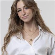 Profesora del Bachillerato internacional: artes, biología, inglés, literatura…