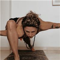 Facilitadora de Yoga y Canto Energético