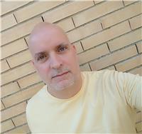 Profesor bilingue, de vuelta a españa tras 20 años viviendo en el reino unido. titulado en tesol(teaching english to speakers of other languages) por la universidad de aberdeen en escocia. doy clases particulares adaptadas a tu nivel