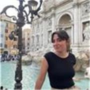 Profesora en formación,  apta para dar clases de Historia e Historia del Art