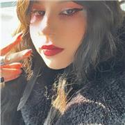 Studentessa impartisce lezioni di inglese, con esperienza pregressa sia di bambini che di adulti