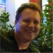 Hi there! Sono David un insegnante di inglese qualificato TEFL dal 2012. Adesso provare per credere let's begin