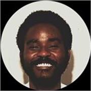 Profesor de ingles con titulo Universitario en Matemáticas e Informatica  ofrezco clases para todas las edades y niveles