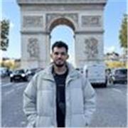 I’m n active fluent english speaker motivated to do the best with any type of class