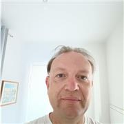 Vous cherchez un professeur particulier?
Dites moi ce dont vous avez besoin et commençons.