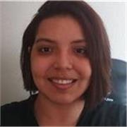 Soy profesora de español, paciente y creativa, con experiencia enseñando a niños y adultos. 