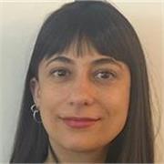 Docente en Ciencias Sociales y todas sus ramas.