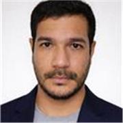 Normalista superior, licenciado en literatura y máster en escritura creativa