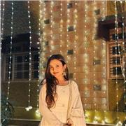 Fluent English speaking Master’s student offering friendly tutoring support.