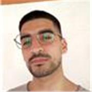Profesor certificado por Cambridge, con más de 5 años de experiencia en enseñanza en escuelas de idioma y clases particulares.