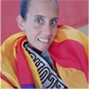 Soy una persona muy carismática tanto con los niños como con adultos me encanta sociabilizar y ayudar a la gente 