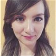 Maestra de kinder ofrece apoyo con tareas y proyectos escolares