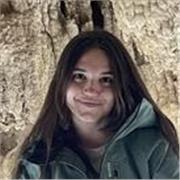Doy clases particulares de apoyo para alumnos de primaria y ESO (todas las asignaturas) y para Bachillerato (junto preparación de la Evau)