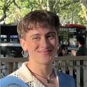 Graduado en Filología Clásica en la Universitat de València oferta clases particulares de Latín y Griego