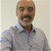 Profesor con más de 22 años de experiencia en el sector 