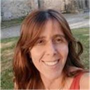 Persona comunicativa i asertiva, actualmente realizando el master de profesorado de secundaria especialidad de matemáticas. 