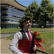 Offro lezioni private sia a bambini di scuola elementare e medie che ragazzi di liceo, adattandomi alle loro esigenze 