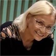 Ich bin Petya, erfahrene Deutschlehrerin für alle Sprachniveaus , telc Prüferin mit Hochschulabschluss in Germanistik