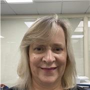 I give private lessons tailored to your level and your specific learning needs.