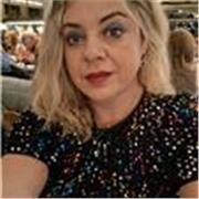 Tutor providing lesson to everybody