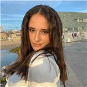 Maestra titulada y máster de ELE con experiencia