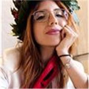 Laureata in Scienza e tecniche psicologiche con tesi in Psicologia dello sviluppo, offre lezioni private in tutte le materie umanistiche e in lingua inglese a bambini e ragazzi di tutte le età - da quattro anni tiene lezioni private e doposcuola
