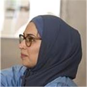 Erfahrene Lehrerin mit Master Abschluss für das Fach Mathe