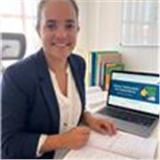 Profesor de administración y empresas apto para todas las edades y niveles