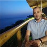 Dottore in biologia, laureato magistrale con esperienza in ambito sanitario-ospedaliero