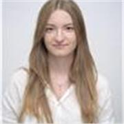 Estudiante internacional en grado de inglés con algo de experiencia previa como asistente de profesor