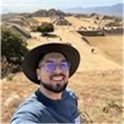 Spanisch Tutor, der Studenten alle älter Unterrichten kann. 