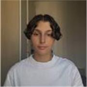 Sono una studentessa universitaria certificata C1 cambridge, interessata a dare lezioni di inglese principalmente aiuto compiti