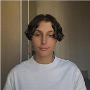 Sono una studentessa universitaria certificata C1 cambridge, interessata a dare lezioni di inglese principalmente aiuto compiti