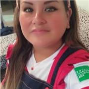 Profesor de inglés que dicta clases a niños adolescentes de todas las edades