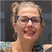 Profesora de FP en Hostelería y Turismo con experiencia en gestión de restaurantes, ofrece clases online y en Navarra.