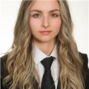 Profesora de inglés, biología, matemáticas y física y química