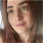 Profesora de inglés y arte.
Estudie filosofía, dirección de cine y publicidad. Especialización en un posgrado de comunicación.