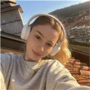 Estudiante Universitaria con certificado académico ISE II (Trinity) y B2 First (Cambridge)