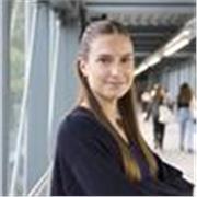 Profesora de Biologia, graduada en Biología Médica y estudiante de Máster en Biomedicina. 