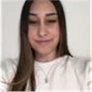 Soy una chica joven que le apasiona enseñar y amo los niños pequeños