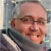 Profesor de lenguaje musical, con más de 30 años de experiencia. Apto para todas la edades. Método dinámico, interactivo.