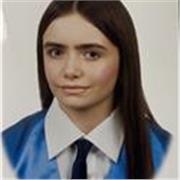 Estudiante de Derecho, lista para dar apoyo a estudiantes de primaria 