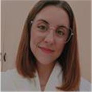 Profesora en el área de salud, soy Veterinaria, especializada en Microbiología.