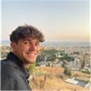 Studente universitario al secondo anno di economia pronto ad aiutarti!